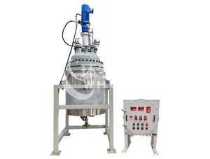 300L高溫鋯材復(fù)合板夾套外循環(huán)加熱反應(yīng)釜已完工發(fā)往邢臺(tái)