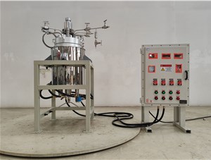 10L防爆高溫高壓不銹鋼油浴電加熱反應釜已完工發(fā)往九江